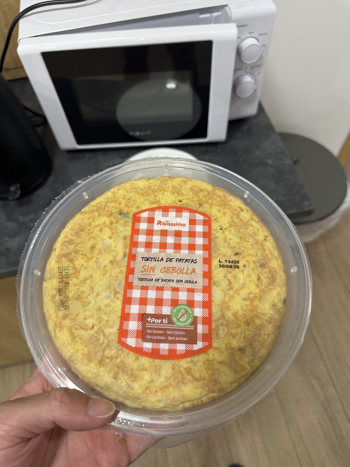 超市的微波西班牙烘蛋